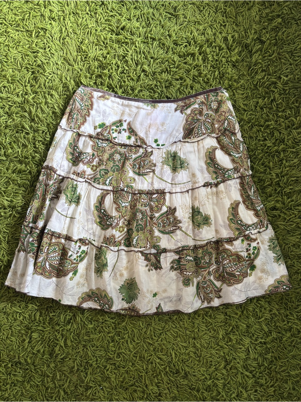 Speechless Cottton Tiered Paisley Floral Skirt - White & Green